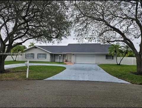 14763 SW 152nd Pl, Miami, FL 33196