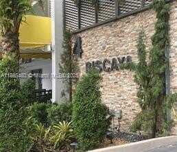 20500 W Country Club Dr, Aventura, FL 33180