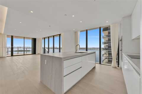 700 NE 24th st, Miami, FL 33137