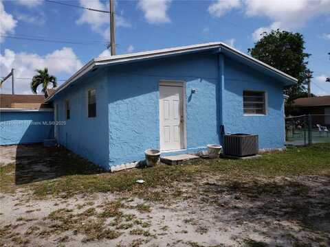580 NW 95th St, Miami, FL 33150