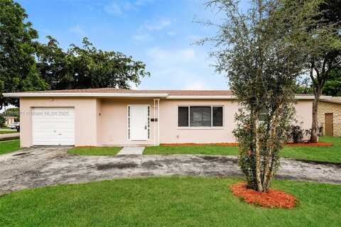6621 Pebble Bch, North Lauderdale, FL 33068