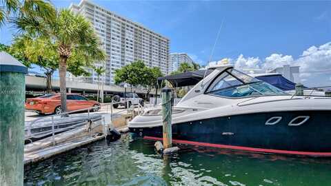 300 Bayview Dr, Sunny Isles Beach, FL 33160