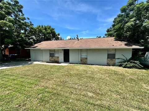 633 W ELLA J GILMORE STREET, APOPKA, FL 32703