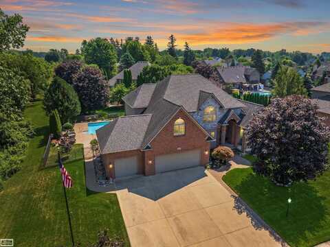 53824 Colette, Chesterfield, MI 48051