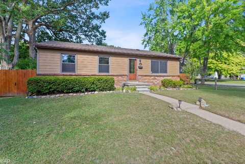 27907 Lenox Ave, Madison Heights, MI 48071
