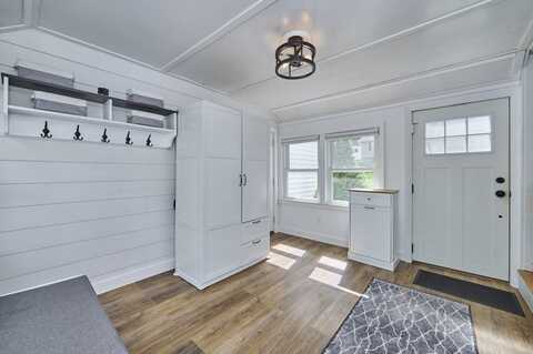 84 Redfield Rd, Wakefield, MA 01880