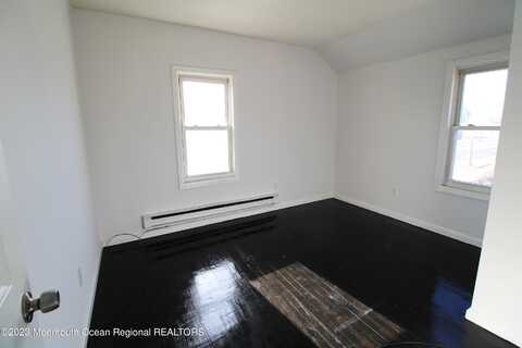 225 Atlantic City Boulevard, Beachwood, NJ 08722