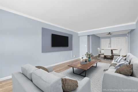 2 Birchwood Court, Mineola, NY 11501