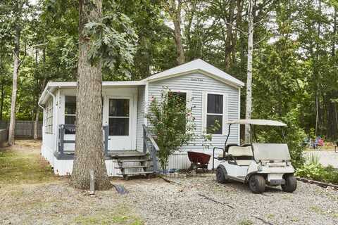 1 Robinson Way, Kennebunk, ME 04043
