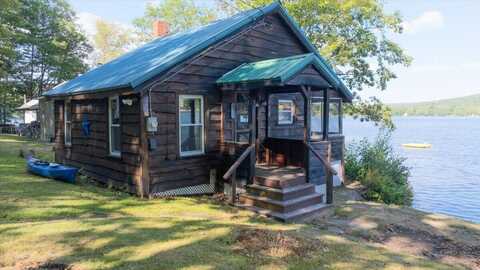 81 Irish Farm Road, Peru, ME 04290
