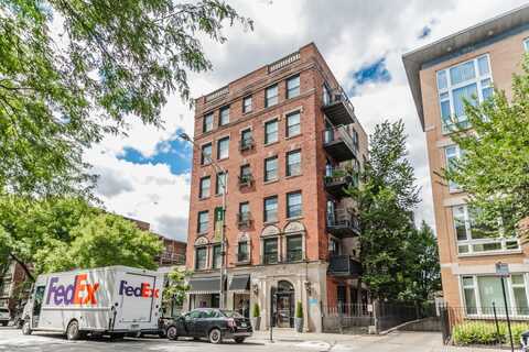4144 N Sheridan Road, Chicago, IL 60613