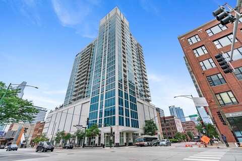 757 N Orleans Street, Chicago, IL 60654