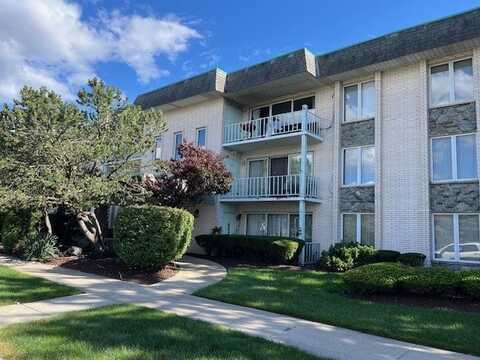 4715 W 106th Street, Oak Lawn, IL 60453