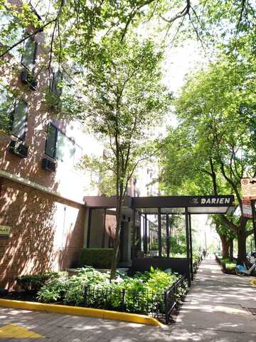 3100 N Lake Shore Drive, Chicago, IL 60657