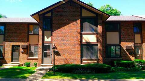 1s122 Stratford Lane, Villa Park, IL 60181
