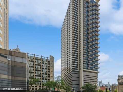 235 W VAN BUREN Street, Chicago, IL 60607