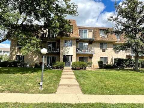 222 Shorewood Drive, Glendale Heights, IL 60139