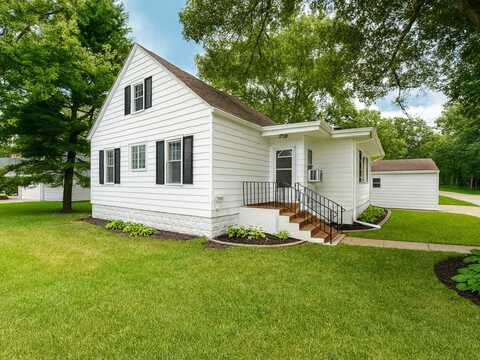 37519 N North Avenue, Beach Park, IL 60087
