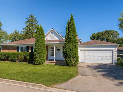 837 Wilcox Avenue, Mundelein, IL 60060