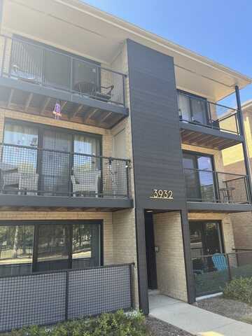3932 N Narragansett Avenue, Chicago, IL 60634