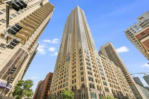 33 W Ontario Street, Chicago, IL 60654