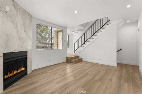 21720 Hart Street, Canoga Park, CA 91303