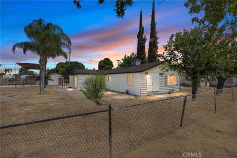 8880 Greenfield Park Drive, Bakersfield, CA 93307