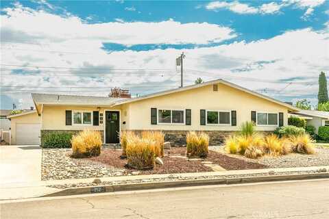 212 Lilac Court, Redlands, CA 92373