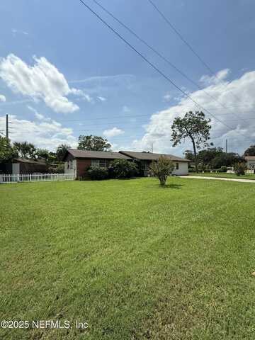 850 HOLLY Drive, Jacksonville Beach, FL 32250
