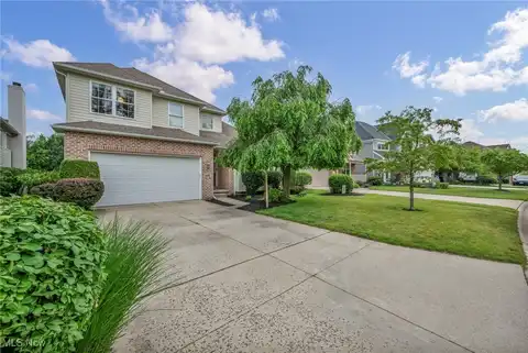 34062 Crown Colony Drive, Avon, OH 44011