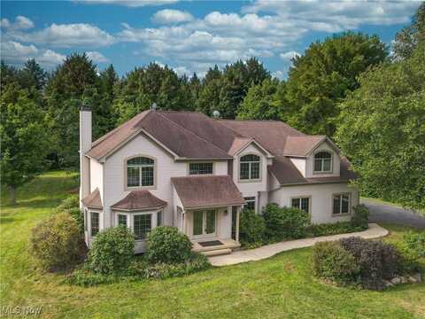 10735 Dawson Drive, Chagrin Falls, OH 44023
