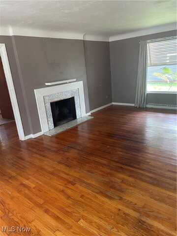 2360 Rocky River Oval, Rocky River, OH 44116
