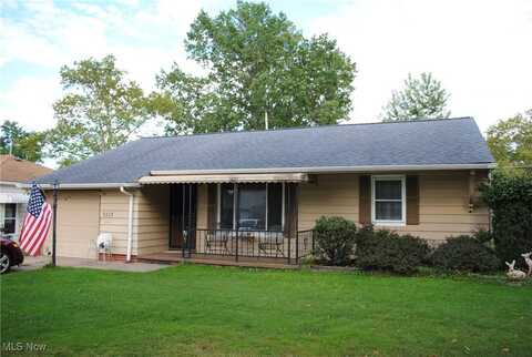 6525 Aylesworth Drive, Parma Heights, OH 44130