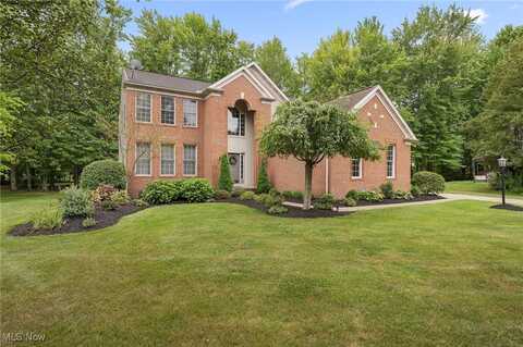 9545 Windsor Way, Twinsburg, OH 44087