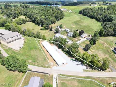 6061 County Rd 68, Millersburg, OH 44654
