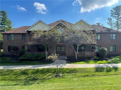 8591 Scenic View Drive unit: #201, Broadview Heights, OH 44147