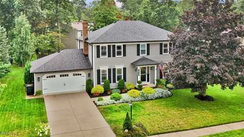 10141 Huntington Park Drive, Strongsville, OH 44136