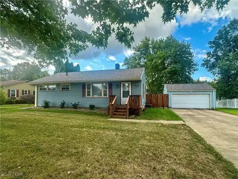 3902 Valacamp Avenue SE, Warren, OH 44484