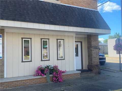 223 1/2 W Main Street, Newcomerstown, OH 43832