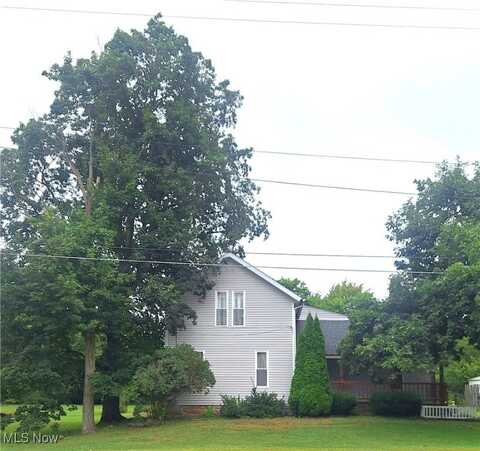 14686 Mayfield Road, Huntsburg, OH 44046