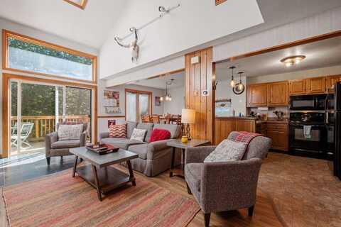 18 Woodsview Lane, Lincoln, NH 03251