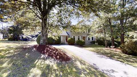 16 Loretta Avenue, Pelham, NH 03076