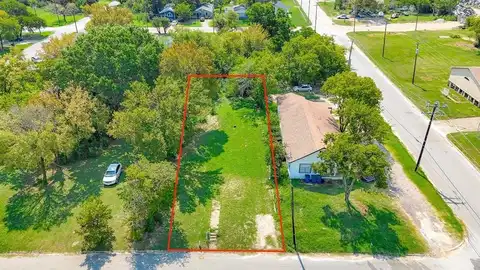 707 E 3rd Avenue, Corsicana, TX 75110
