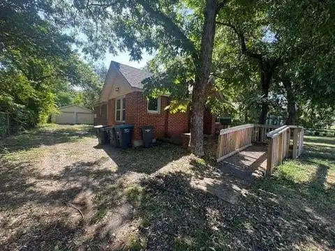 424 Colonial Street, Fort Worth, TX 76111