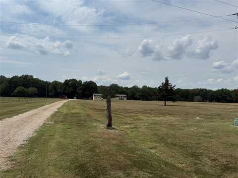 7354 Farm Road 412, Clarksville, TX 75426