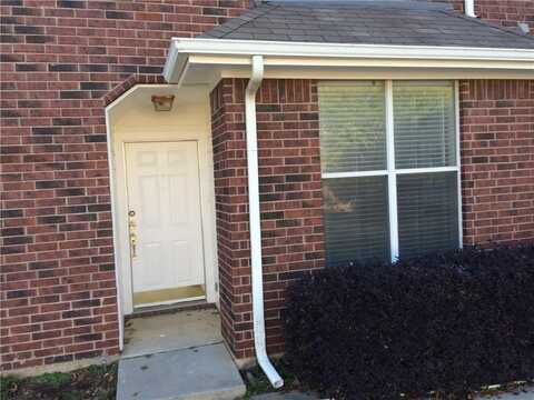121 Wildwood Court, Grapevine, TX 76051