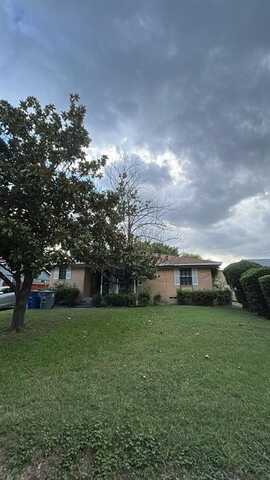 2607 Crest Avenue, Dallas, TX 75216