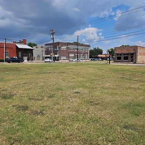 103-107 S Dallas Avenue, Lancaster, TX 75146