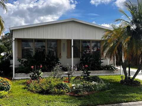 8775 20th Street, Vero Beach, FL 32966