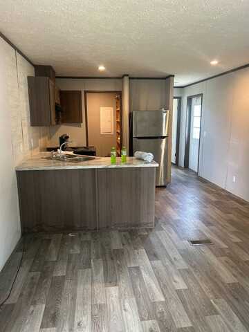 102 Gaslight Dr., Versailles, IN 47042